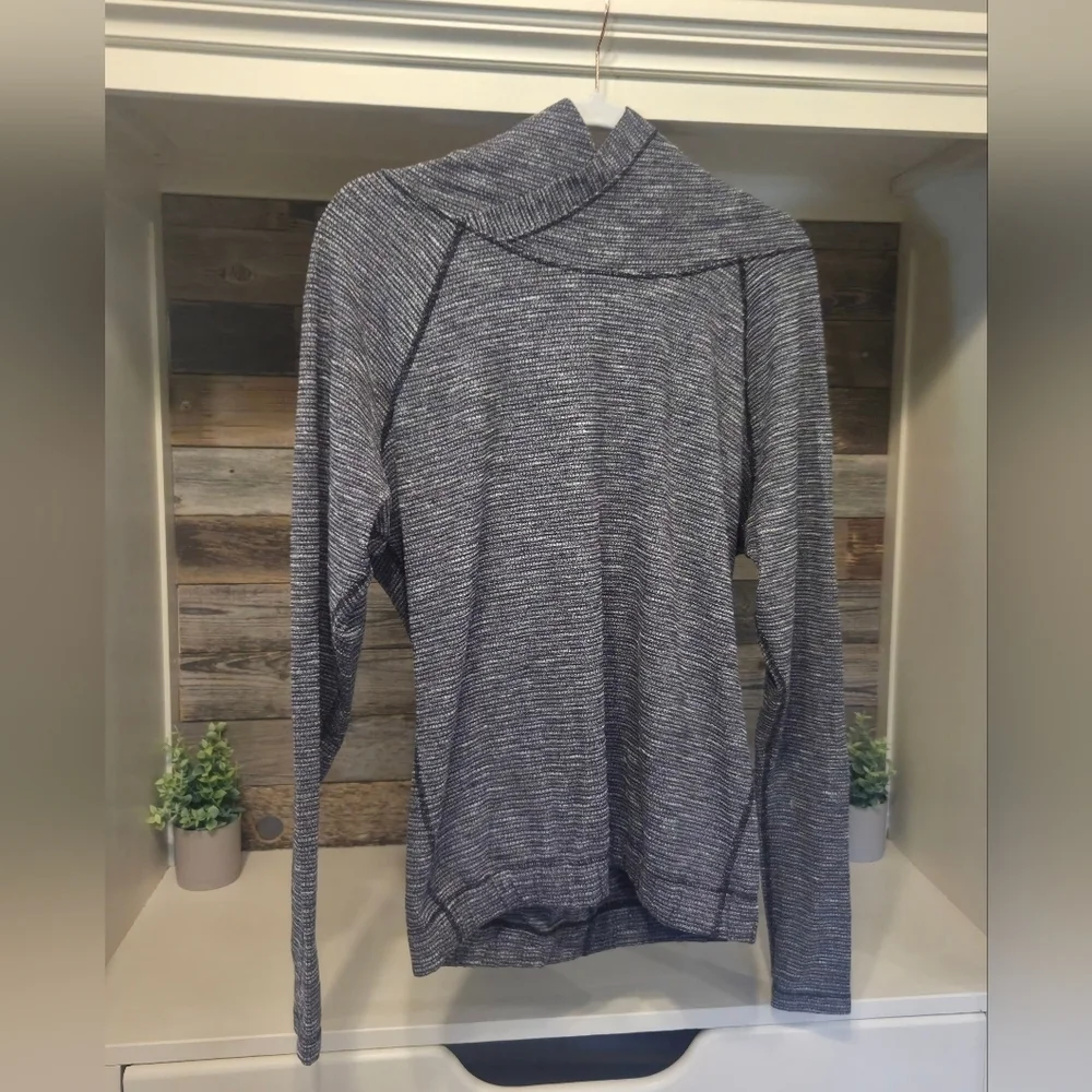 Lululemon Athletica Healthy Heart Pullover II Hoodie- In Coco Pique